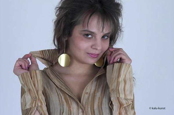 Valeria054